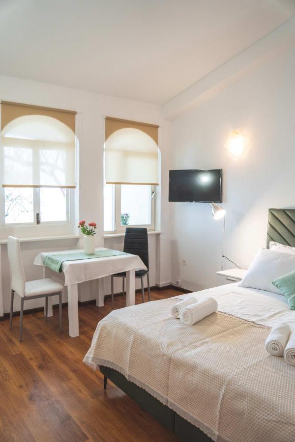 Appartement Ostaric à Mandre Extérieur photo
