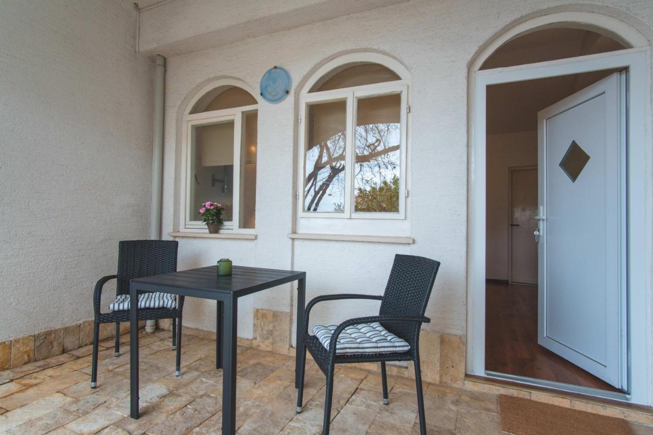 Appartement Ostaric à Mandre Extérieur photo