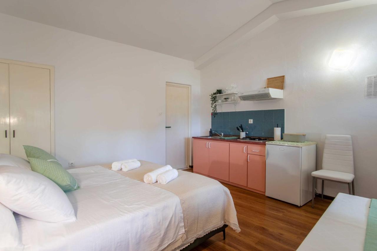 Appartement Ostaric à Mandre Extérieur photo