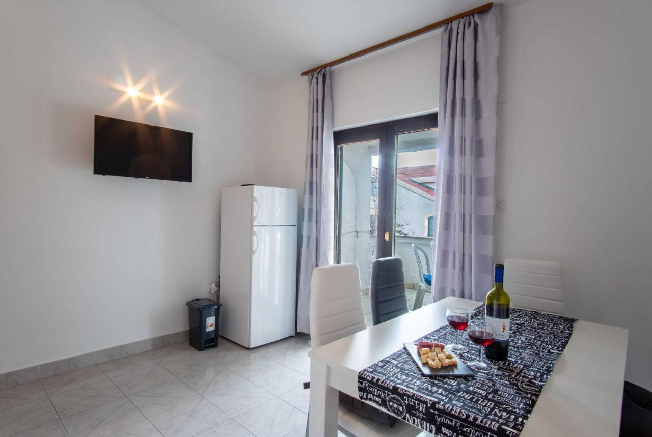 Appartement Ostaric à Mandre Extérieur photo