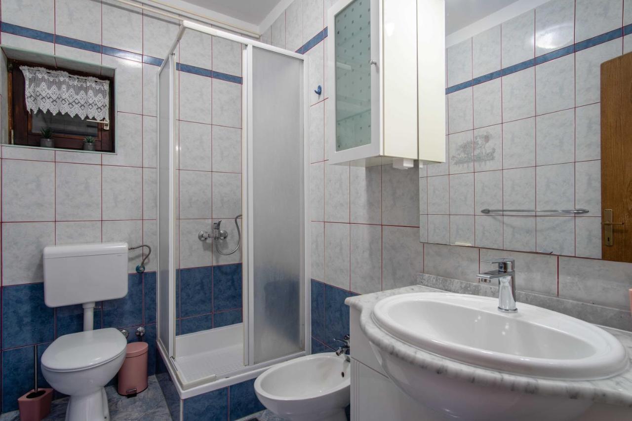 Appartement Ostaric à Mandre Extérieur photo