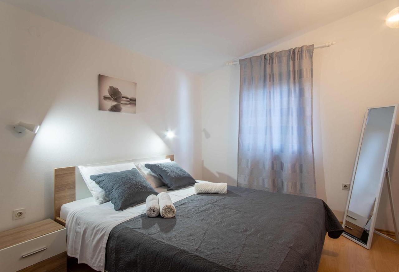 Appartement Ostaric à Mandre Extérieur photo