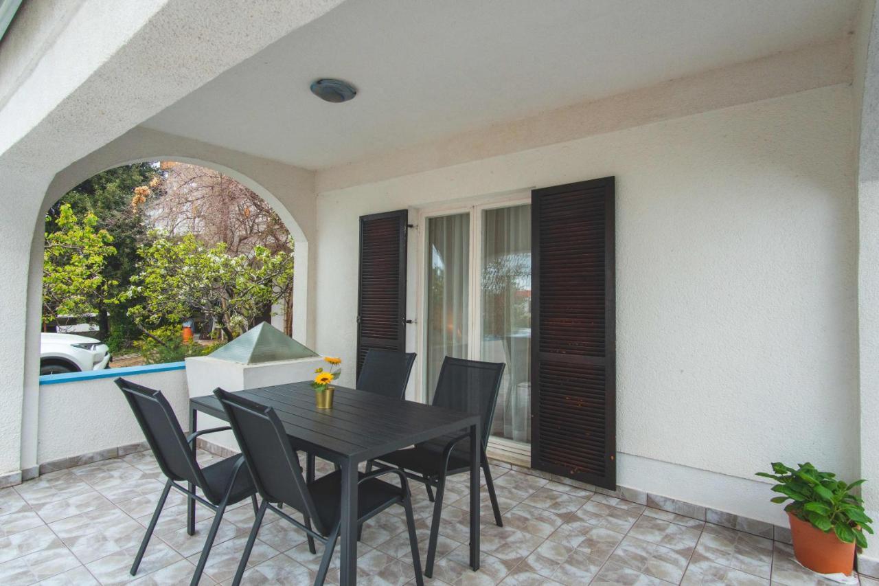 Appartement Ostaric à Mandre Extérieur photo